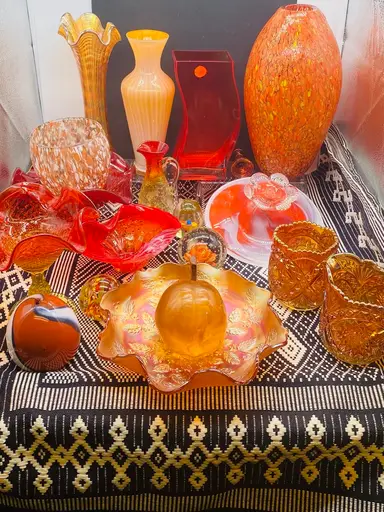 Orange Pop Up With Claudine