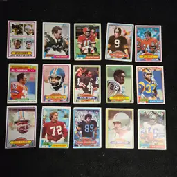 #24 Topps Football Cards Lot 15 80/81