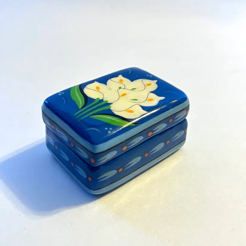 Mexican Pottery Pill Ring Box Talavera Style Calla Lily Lid Signed EMM Mexico 2"