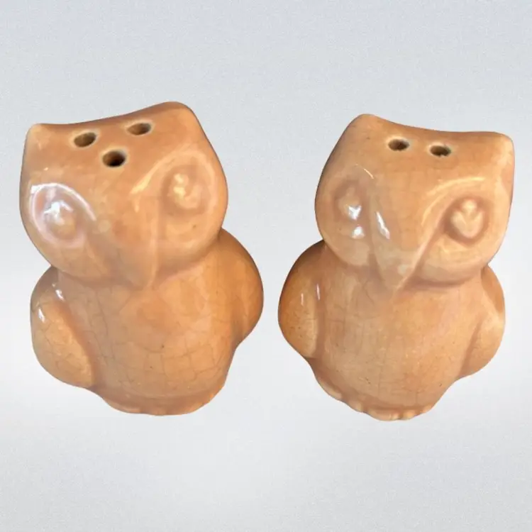 Peach Owl Salt And Pepper Set