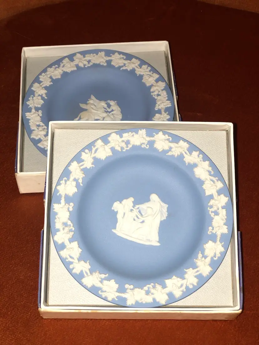 1 Vintage New Blue 💙Wedgewood dish In Box