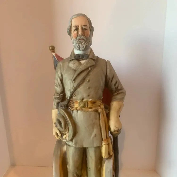 Robert E Lee Porcelain Whiskey Decanter (empty)