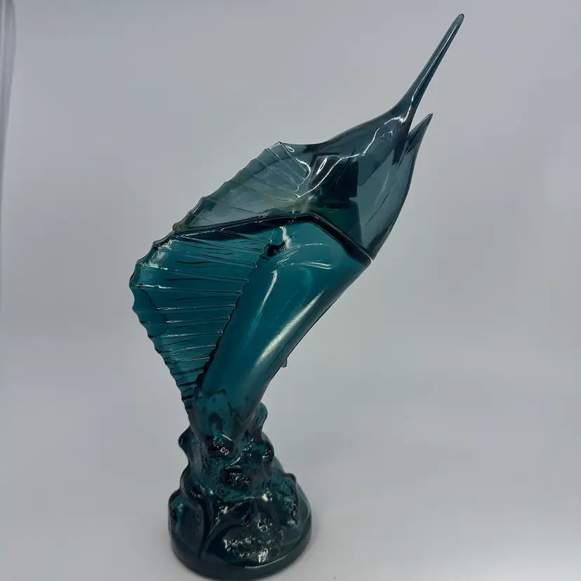 Avon Sea Trophy Windjammer After Shave Swordfish Perfume Bottle ✨Glows