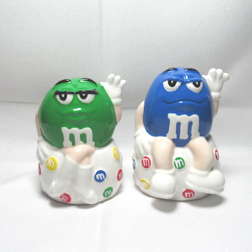 VTG Red and Green M & M's 2001 Salt & Pepper Shaker Set