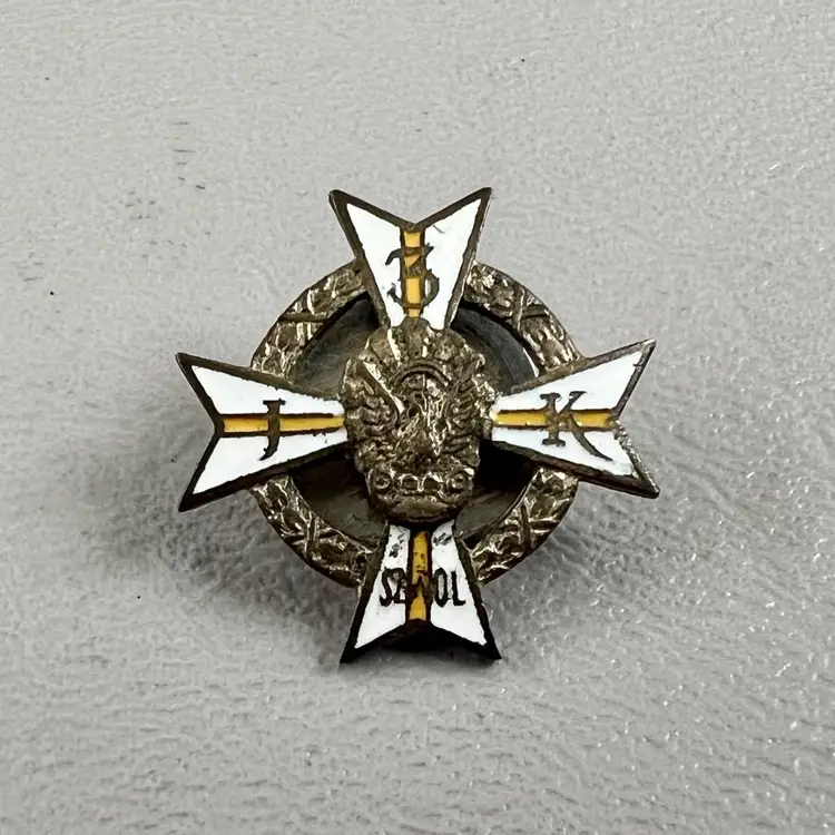 Vintage WW2 Polish 3rd Regiment Of Szwolezerow Mazowieckie Badge Replica Poland