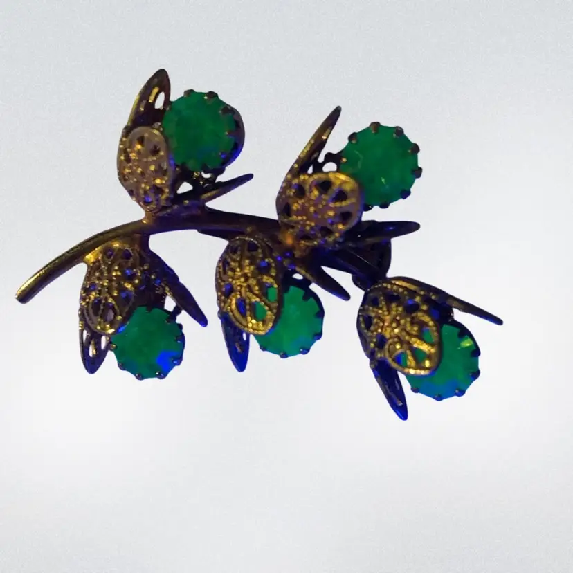 #01 Vintage Gold Tone Uranium Filigree Glass Flower Pin