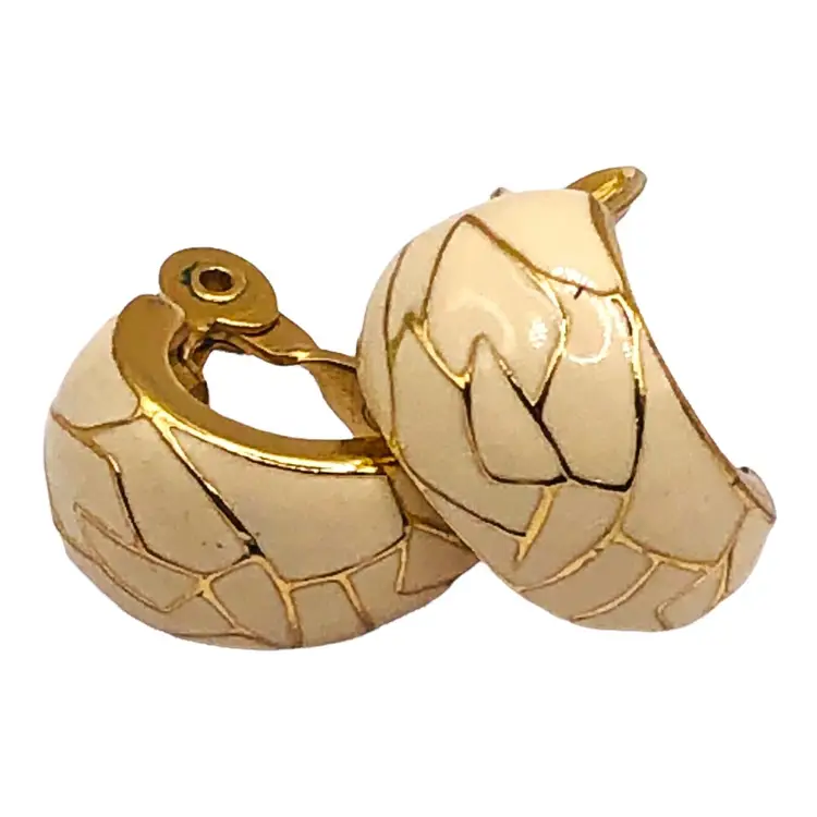 VTG Monet Gold Tone Cream Enamel Tortoise Geometric Hoop Clip On Earrings