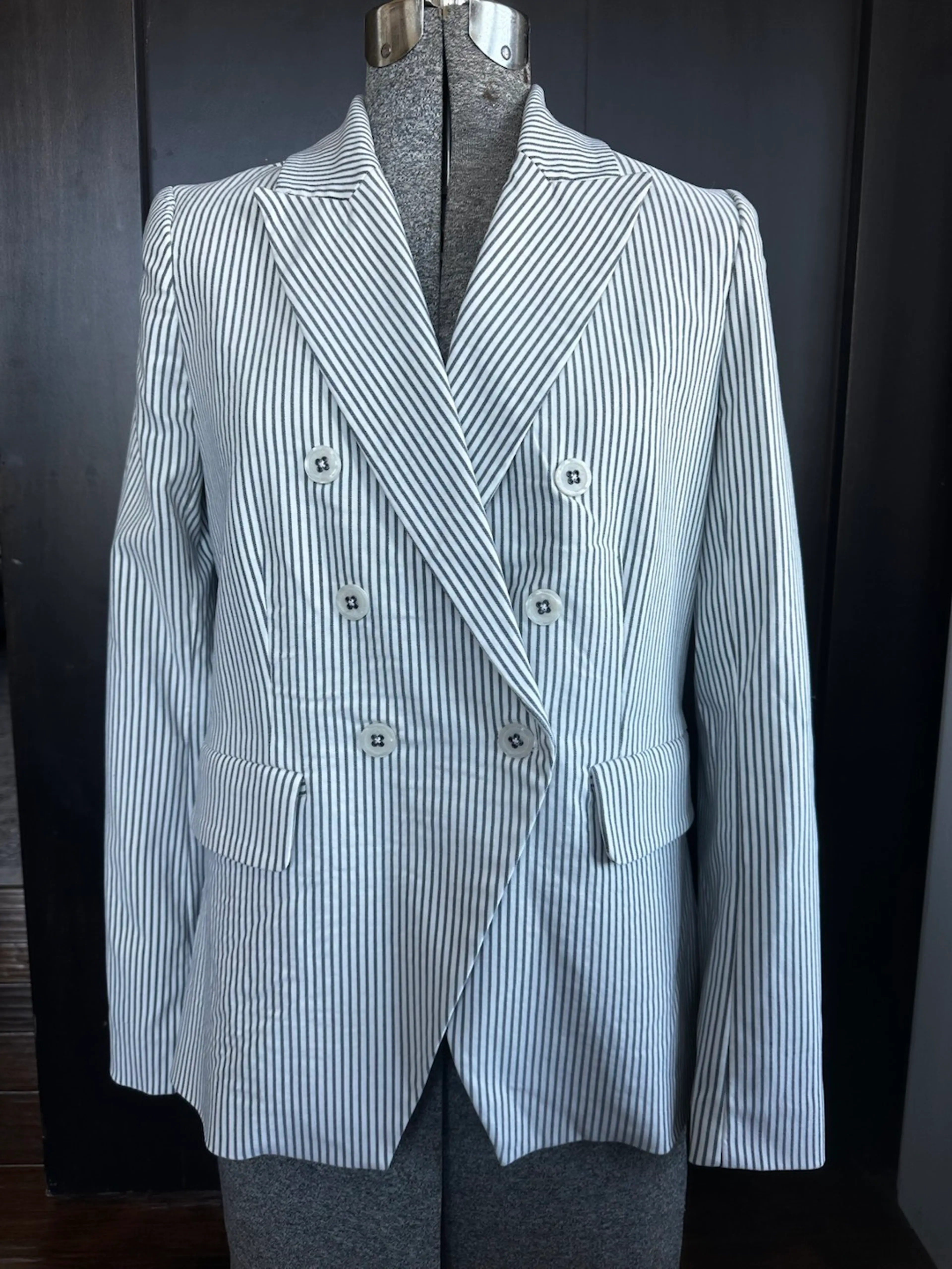 NWT Carolina Belle Montreal Womens Gray Double Breasted Striped Blazer Size M