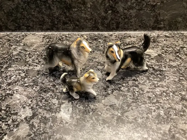 Vintage Collie Dogs, Set Of 3, Largest 2”x2.5”