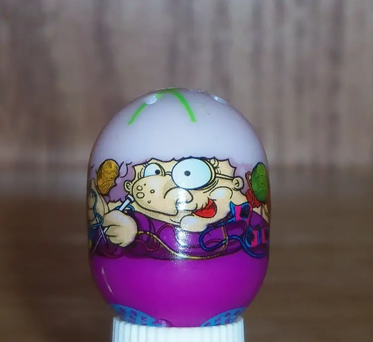 Mighty Beanz Knitting Nanna Mega Bean 265 - Series 3 - 2010