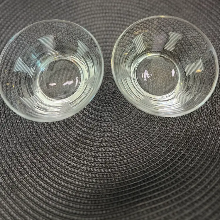 Set Of 2 Glasses Etched Design 