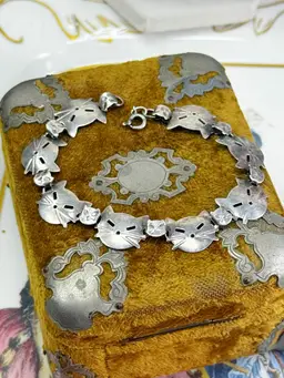 Vintage Sterling Silver Cat Bracelet 7”