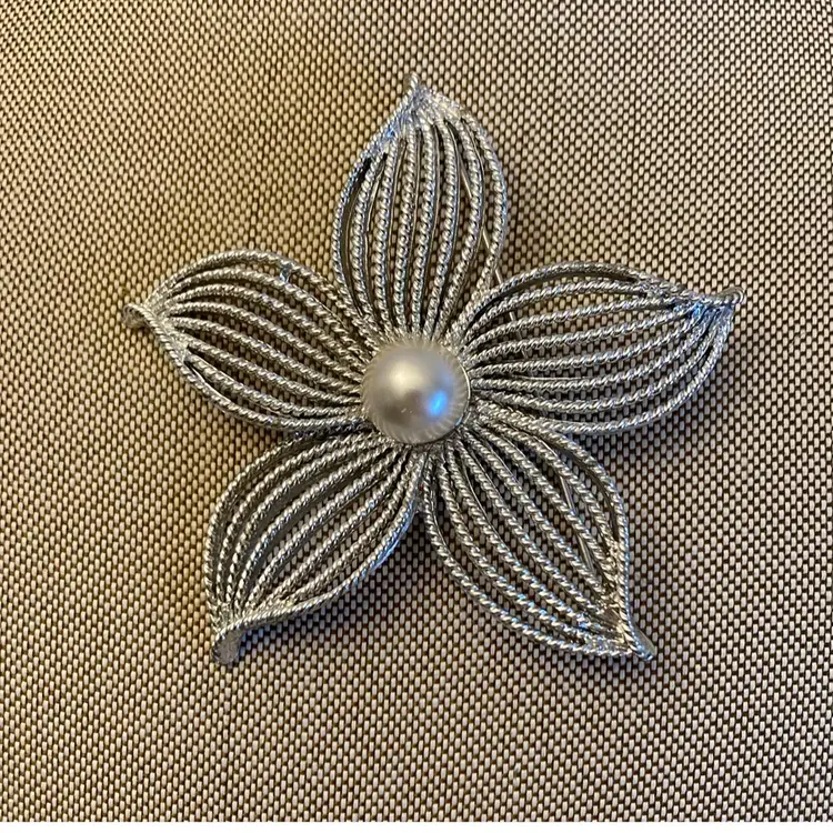 1970’s Sarah Coventry Silver Moon Flower Brooch Pin