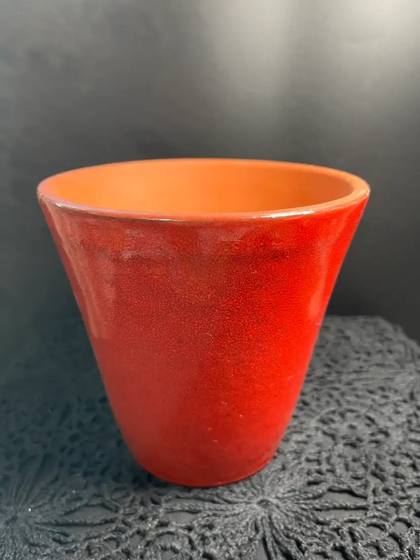 Red Clay & Brick Red color Flower Pot. Made in Portugal. "Smith & Hawken"