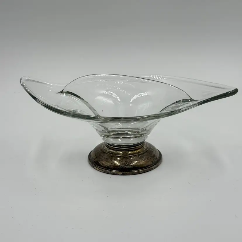 Vintage Clear Glass Curved Divided Relish Candy Dish Silverplate Pedestal Base