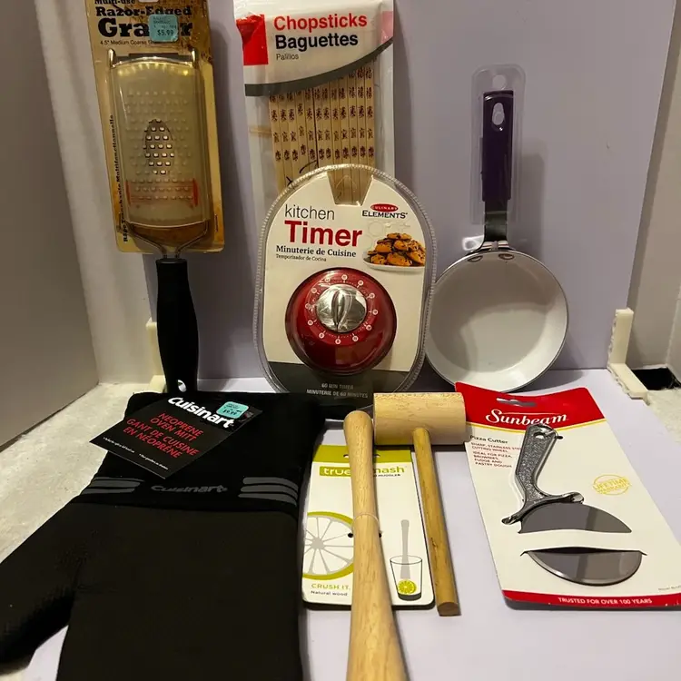 New kitchen utensil lot