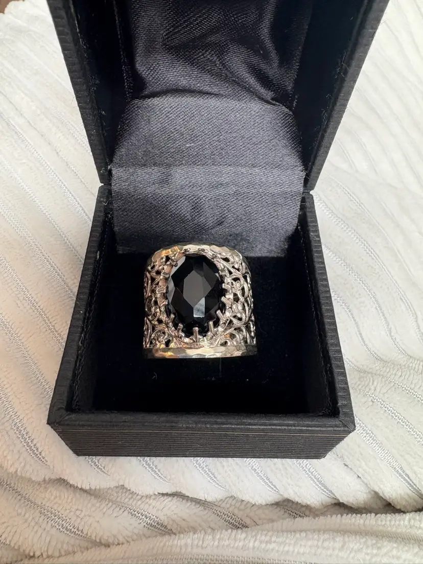 Onyx Statement Ring. Sterling Silver. Ornate Design. Size 10