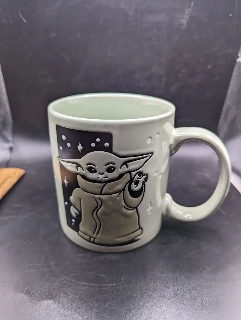 Star Wars Mandalorian The Child Star Wars Wax Resist Ceramic Mug 20 oz.,