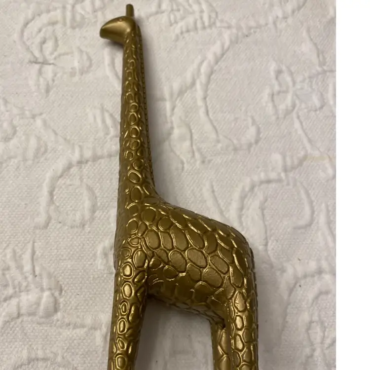 VINTAGE GIRAFFE