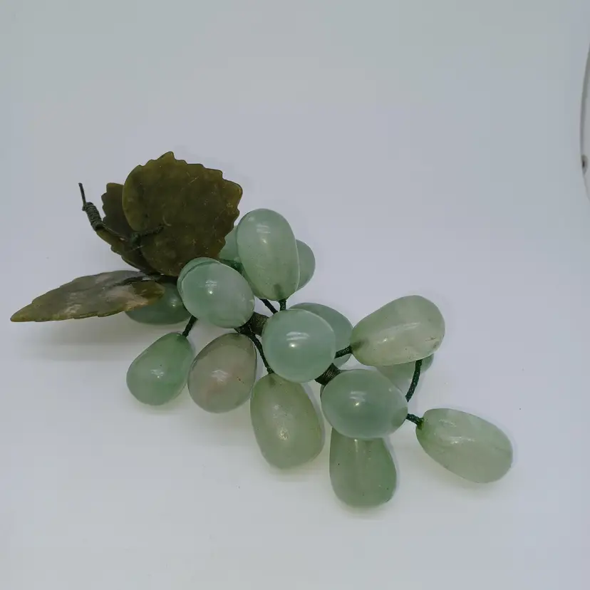 Vintage Polished Jade Grape Cluster with Stone Leaves | Mid Century Modern Grape
