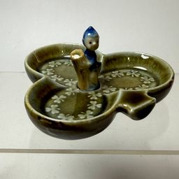 Vintage Irish Porcelain Wade Coarmagh Pixie Gnome Sprite Elf Shamrock Trinket Ring Pin Dish