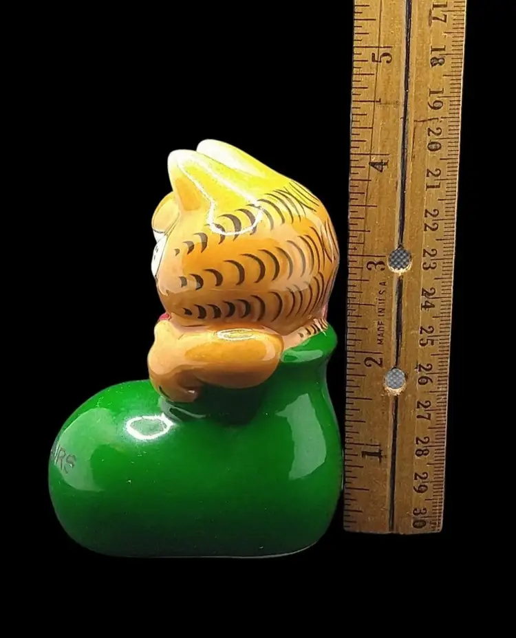 1981 Garfield Christmas Figurine