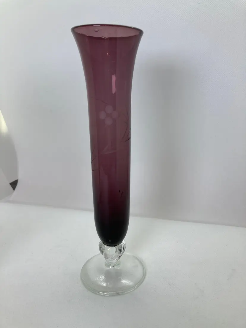 Purple Amethyst 
Etched Glass Vintage Bud Vase 
Clear Glass Bottom