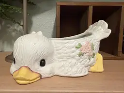 Adorable Vintage Duck Planter