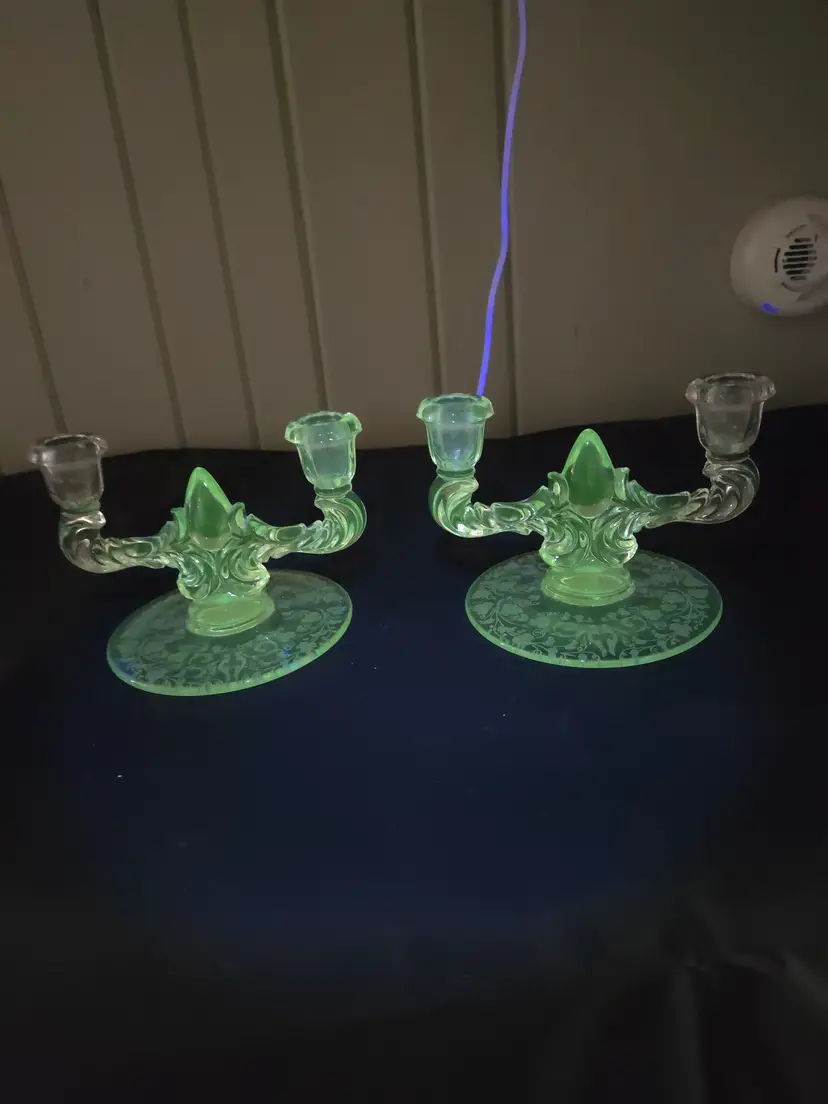 New Martinsville Teardrop Candlesticks (2)