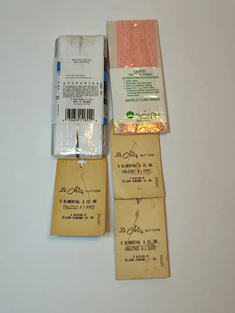 Vintage Sewing Notions Lot