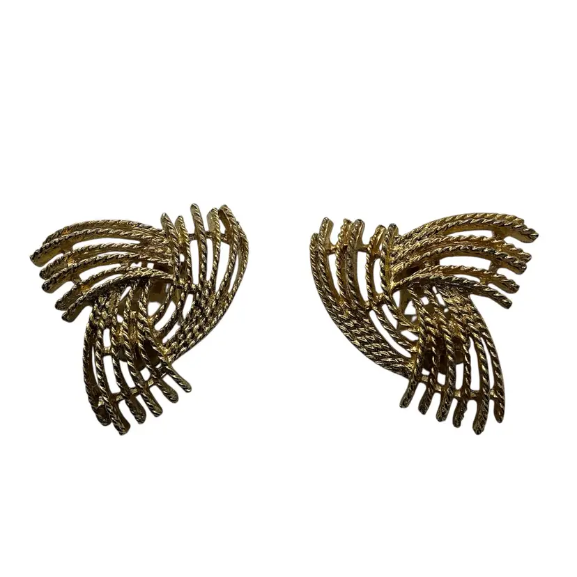 Vintage Sarah Coventry Textured GoldTone Clip On Earrings Celestial Spray