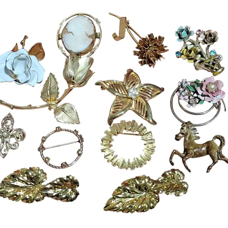 12 Goldtone Brooch Resellers Lot 2 Signed Rose Treasures!!!!