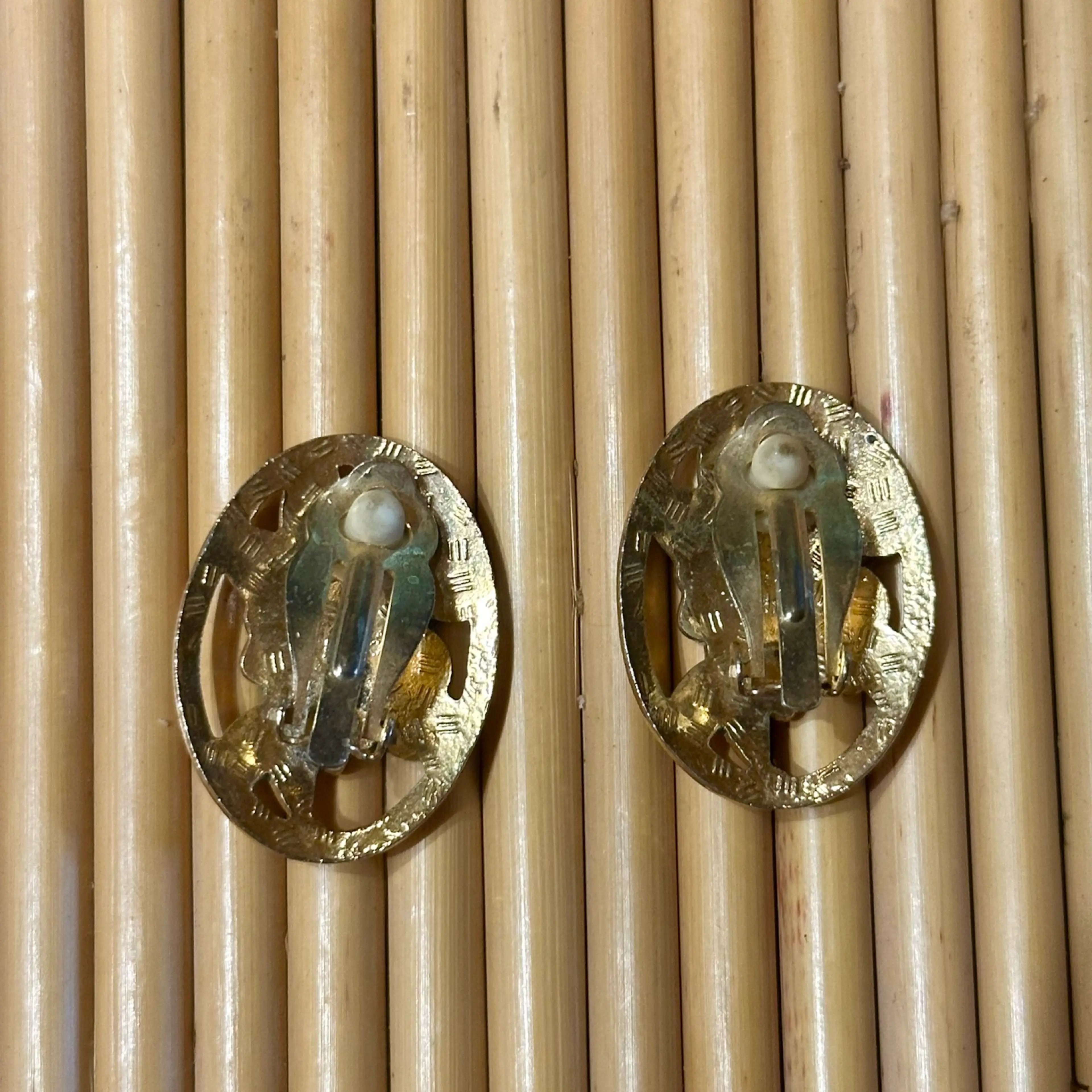 Image 2 of 2