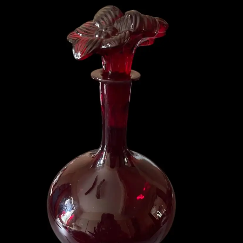 RARE Fenton Carafe With Floral Stopper. Ruby Red Amberina Stopper 1930’s