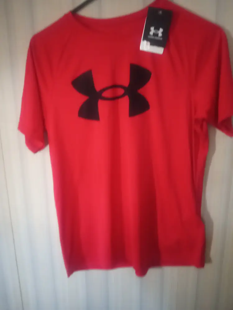 #05 boys under armour shirt