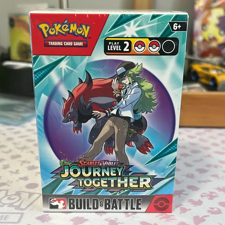 Pokémon TCG: Scarlet & Violet—Journey Together Build & Battle Box (4boosters)