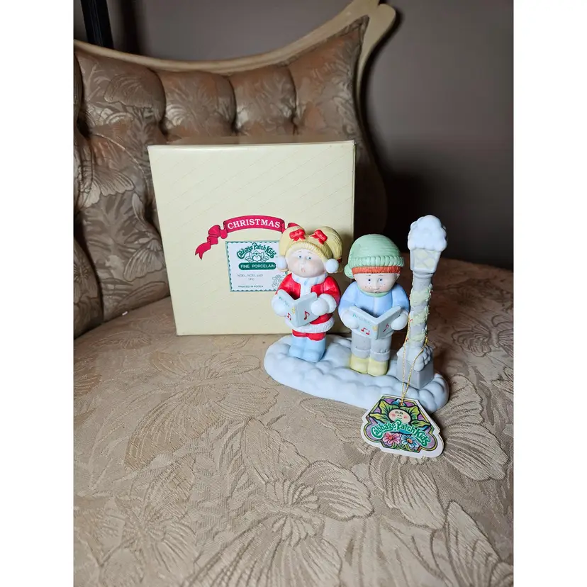 VINTAGE 1984 CABBAGE PATCH KIDS "NOEL CAROLER'S" FIGURINE SIGNED XAVIER ROBERTS