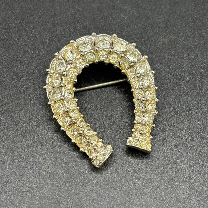 Silver Tone Horseshoe 1.5”