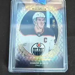 2020-21 Upper Deck Stature Portrait Variation Connor McDavid /99