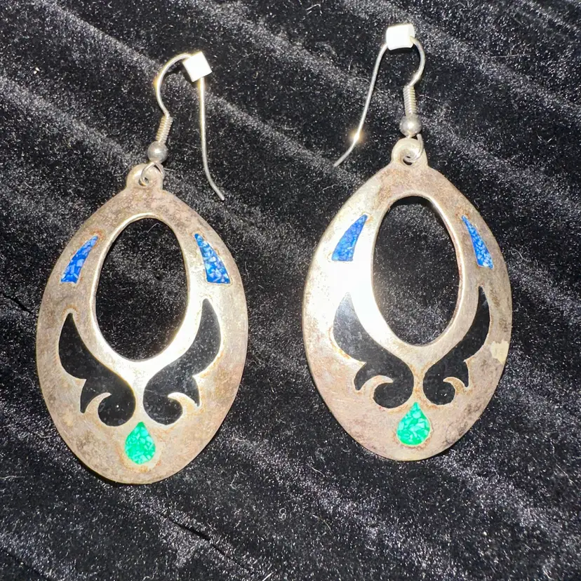 Alpaca Mexico Onyx Turquoise Inlay Drop Dangle Pierced Earrings