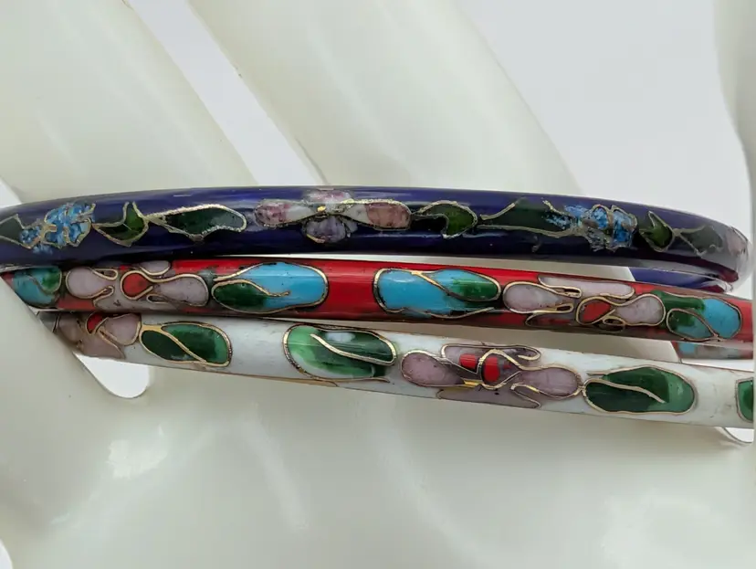 Set Of 3 Vintage Cloisonne Enamel Floral Bangle Bracelets Red White And Blue 7"