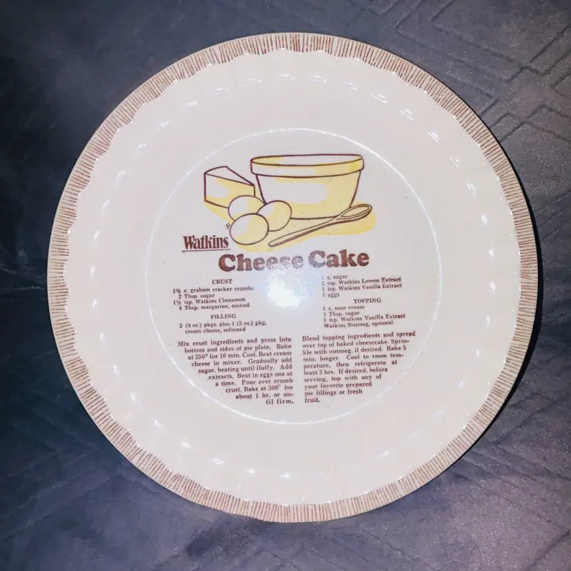 Vintage 1981  Watkins CHEESE CAKE  Recipe Ceramic Pie Dish