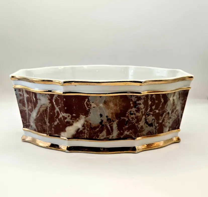 Vintage 1970's Mantel Piece/Cache Pot, 8" long x 5' wide x 3" tall