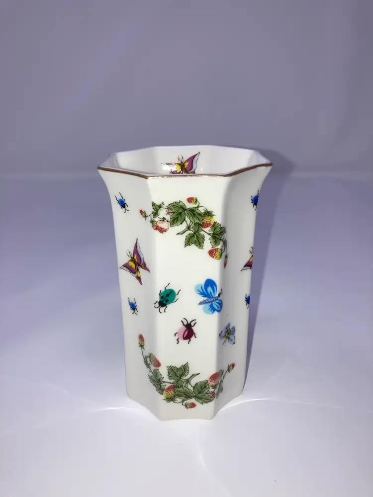 Vintage  Ardalt Bone China Vase With Butterflies And Strawberries! Made In Korea! 4 1/3” Tall 3” Wide