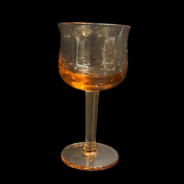 Set of 4 Pink Vintage Cordial Glasses *Selenium Glow* ~Each
3.75” x 2” diameter