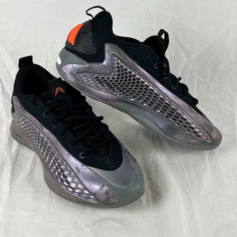 Adidas D.O.N. Issue 4 Basketball Shoes Mens Size 8.5 Black Iridescent Futuristic Sneakers Techwear Y2K Streetwear