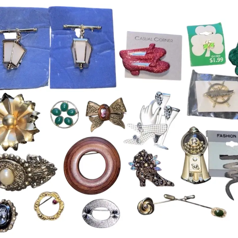 Brooch Pins Masquerade Costume/Ball Mardi Gras Celebration Vintage Large Lot
