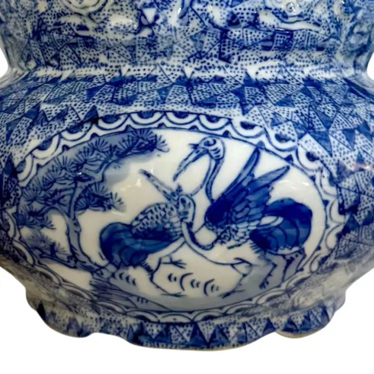 Bombay Blue & White Chinoiserie Porcelain Cachepot Planter/Vase w/Handles Bird & Floral Design READ
5-1/2” T x 10” W w/Handles