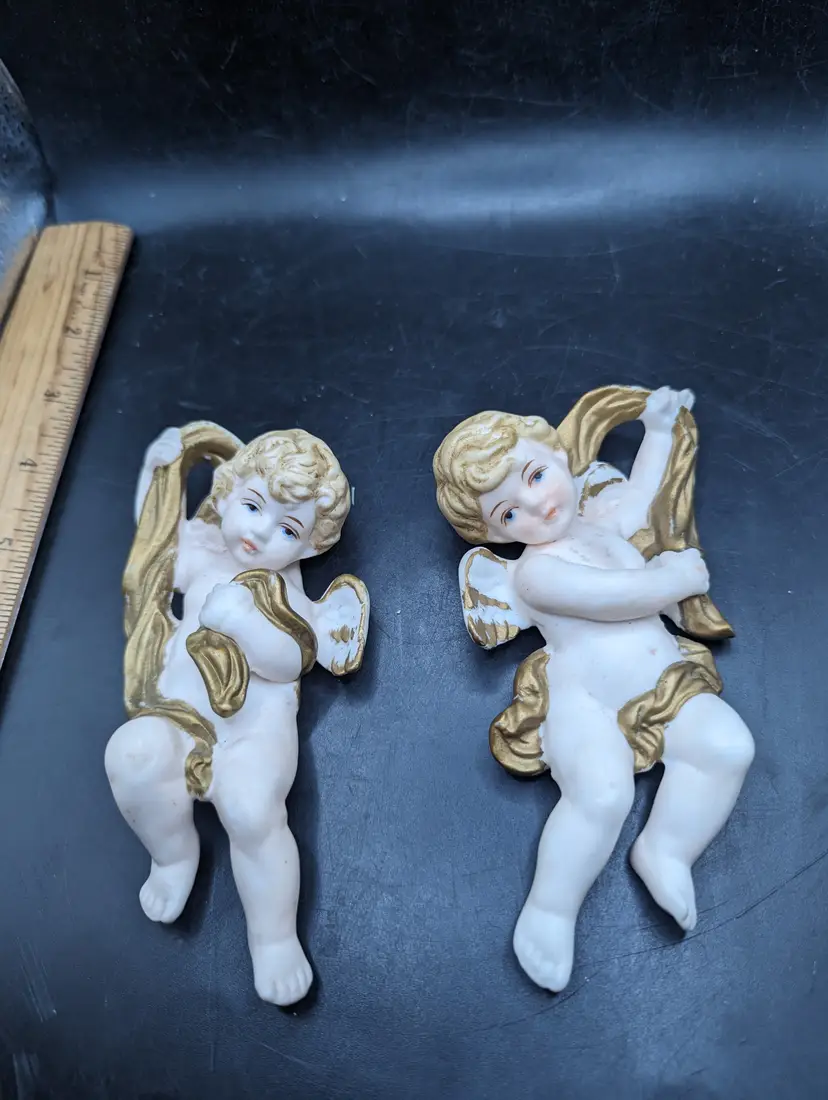 Vintage Set of 2 Porcelain Sweet Cherub Angels Wall Hanging w/ Gold Gilt Japan