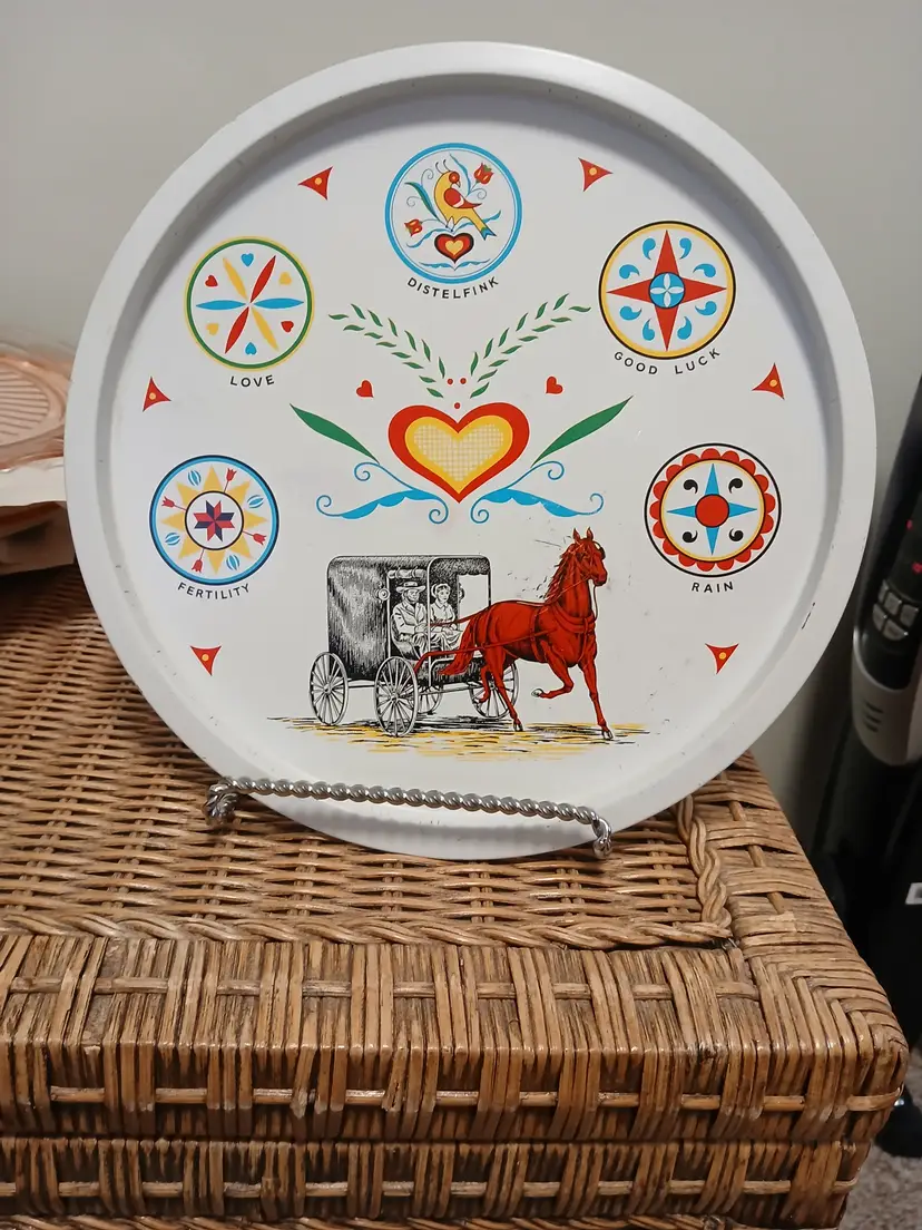 Vintage Pennsylvania Dutch Decorative Metal Tray